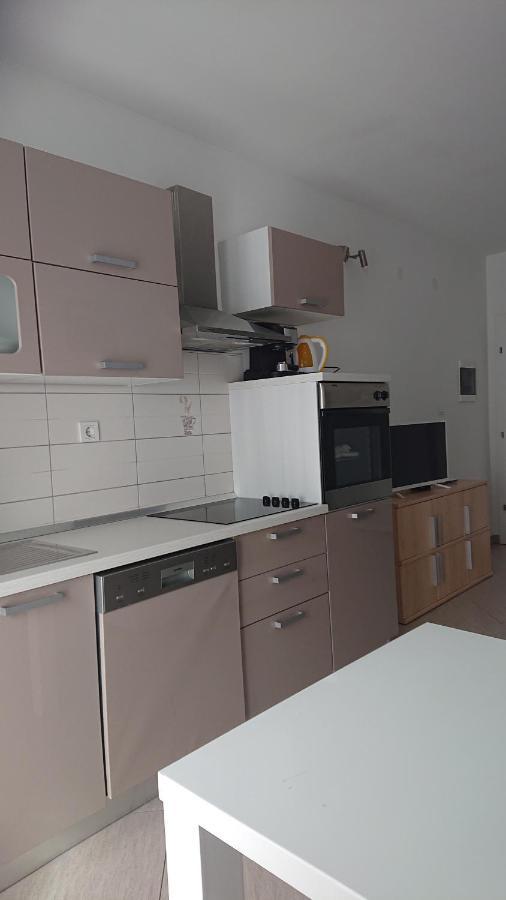 Apartments Matej & Irena ツレス エクステリア 写真