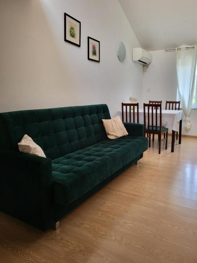 Apartments Matej & Irena ツレス エクステリア 写真