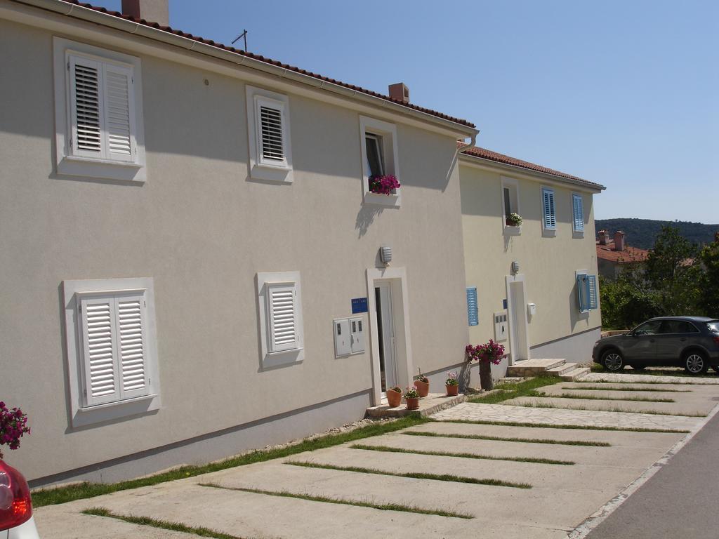 Apartments Matej & Irena ツレス エクステリア 写真