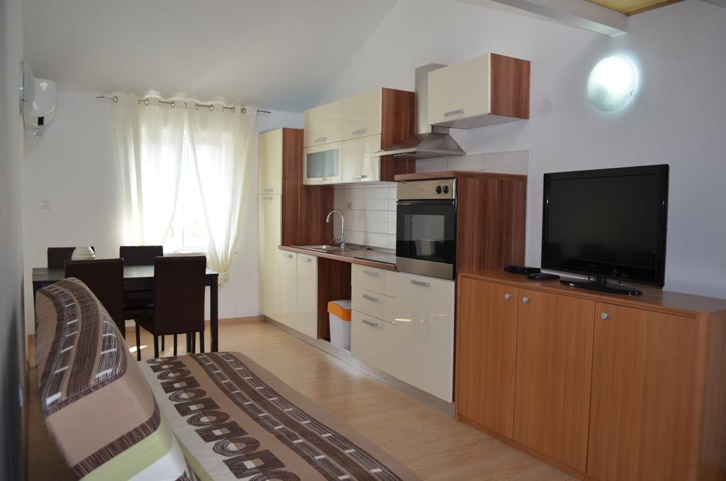 Apartments Matej & Irena ツレス 部屋 写真