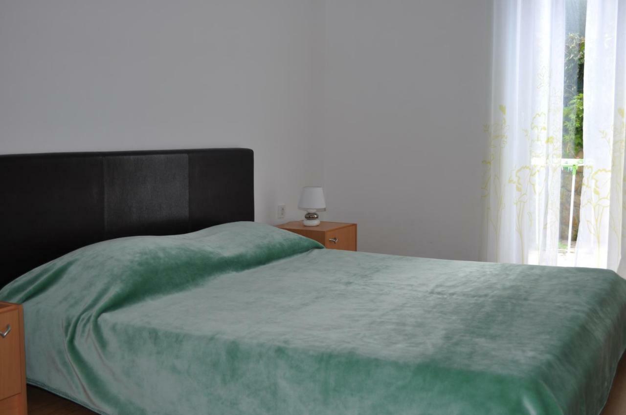 Apartments Matej & Irena ツレス エクステリア 写真